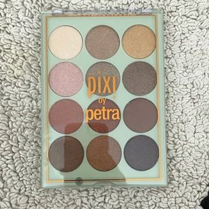 Pixi eyeshadow pallete